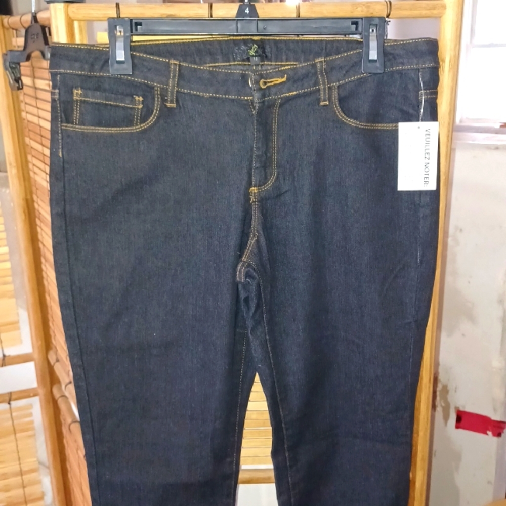 Bnwt dark blue g21 skinny jeans size 13